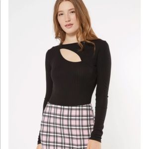 rue21 Black Diagonal Cutout Long Sleeve Bodysuit